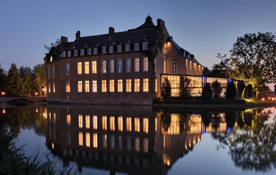 Château Bayard, Belgium